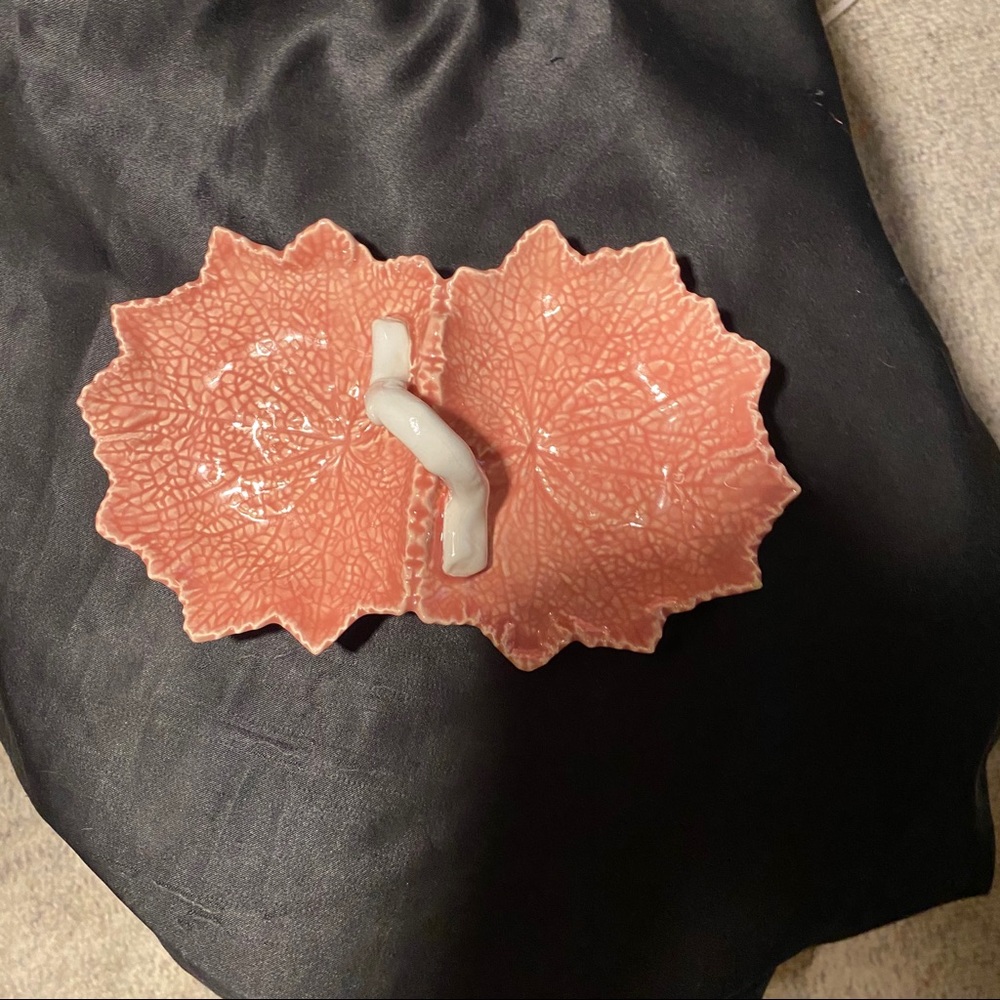 NEUWIRTH Portugal PINK MAPLE LEAF 2- Sided Dish - Picture 7 of 11